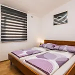Apartman Skundric 4 By Interhome Vir