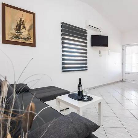 Apartman Skundric 4 By Interhome *